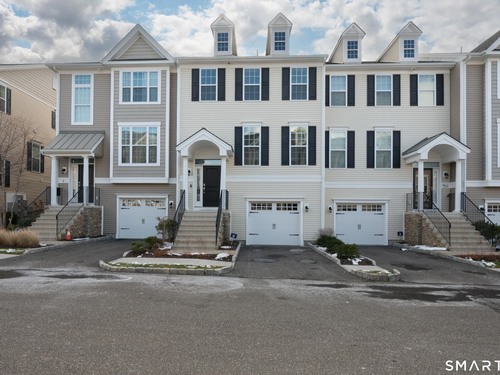  townhouse condo for sale located at 10 Putnam Lane, 10, Danbury, CT 06810