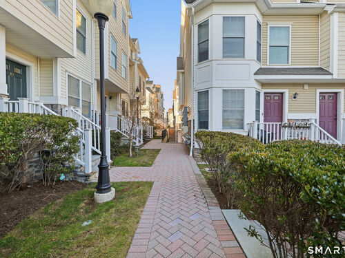  townhouse condo for sale located at 85 Camp Avenue, apt 10i, Stamford, CT 06907