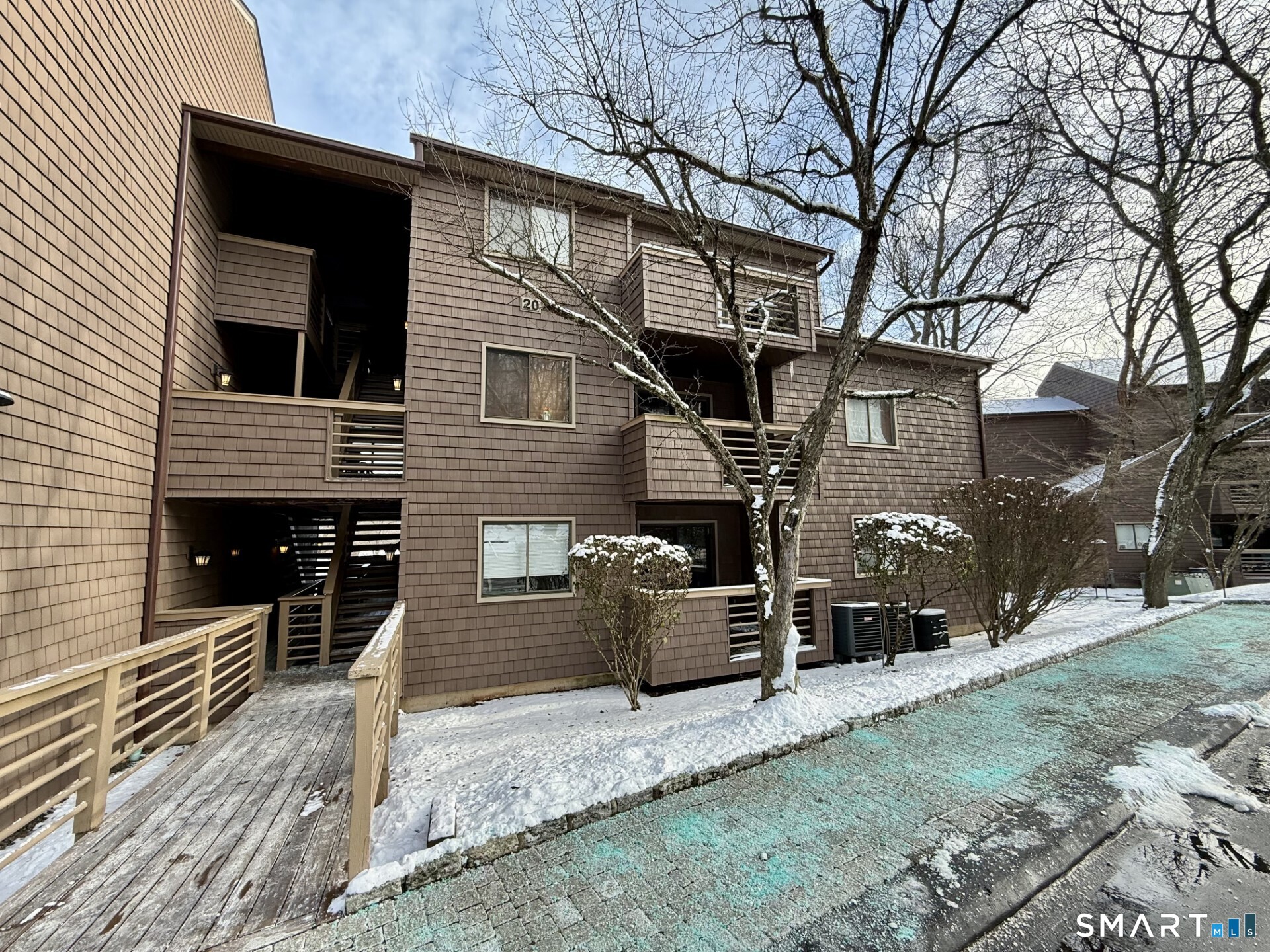 166 Old Brookfield Road, 20b2, Danbury, CT 06811 | For Sale at $274,900