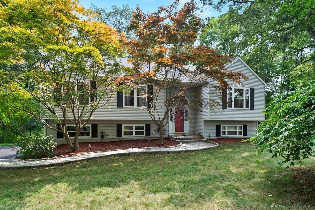 6 Stonegate Lane, Shelton, CT 06484 | For Sale at $615,000