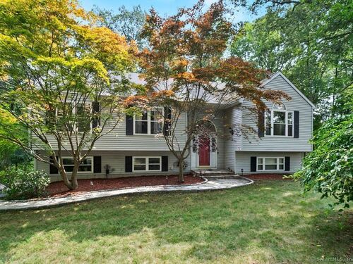  single family home for sale located at 6 Stonegate Lane, Shelton, CT 06484