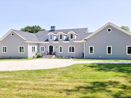  single family home for sale located at 424 Taconic Road, Stamford, CT 06904