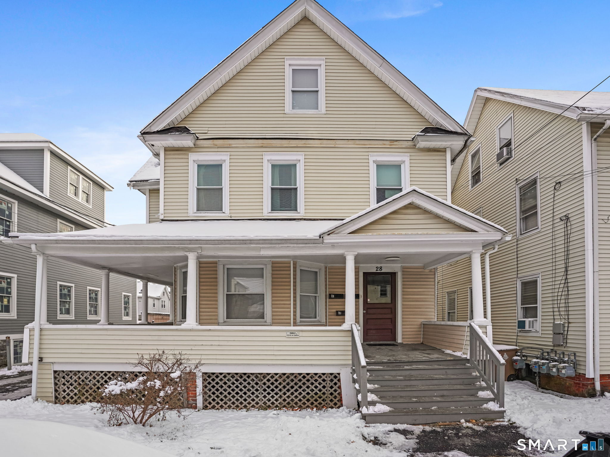 28 Dolsen Place, Stamford, CT 06901 | For Sale at $945,000