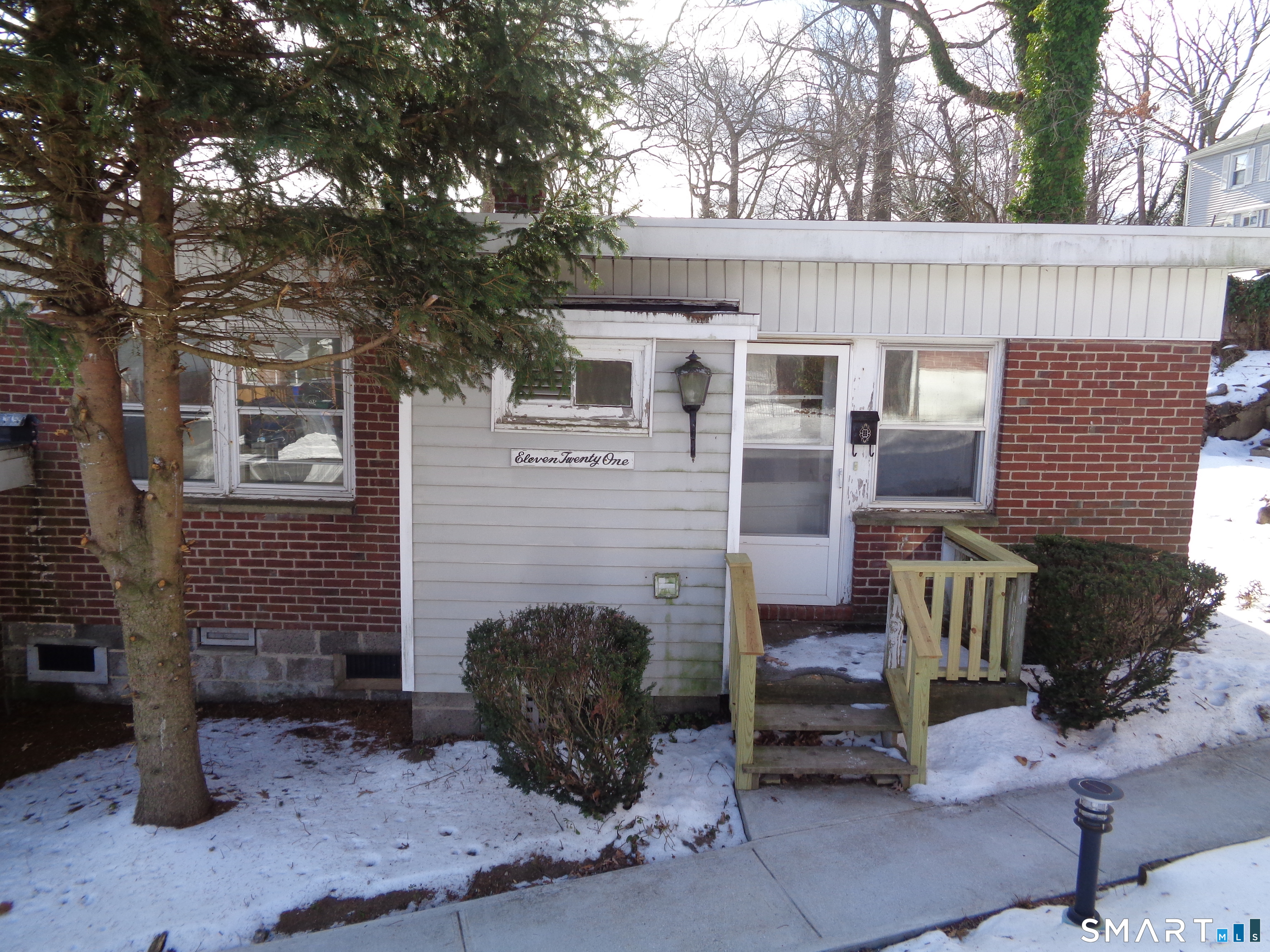 1121 Success Avenue, Stratford, CT 06614 | For Sale at $79,900