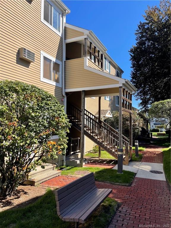 135 Flax Hill Road, apt 10, Norwalk, CT 06854 | For Sale at $210,000