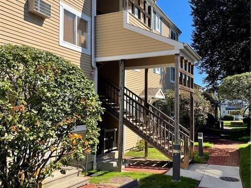  co-op home for sale located at 135 Flax Hill Road, apt 10, Norwalk, CT 06854