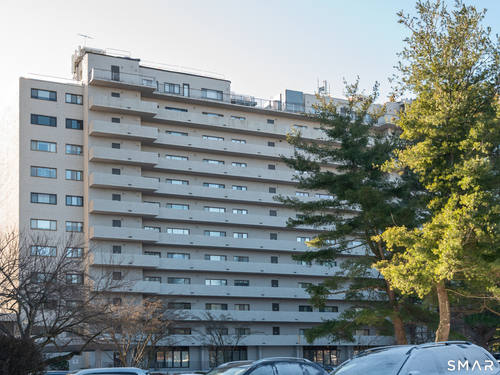  condo home for sale located at 3200 Park Avenue, 5f1, Bridgeport, CT 06604