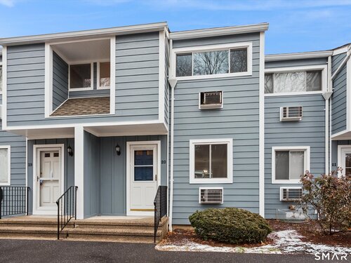  townhouse condo for sale located at 16 Donna Drive, apt 20, Norwalk, CT 06854
