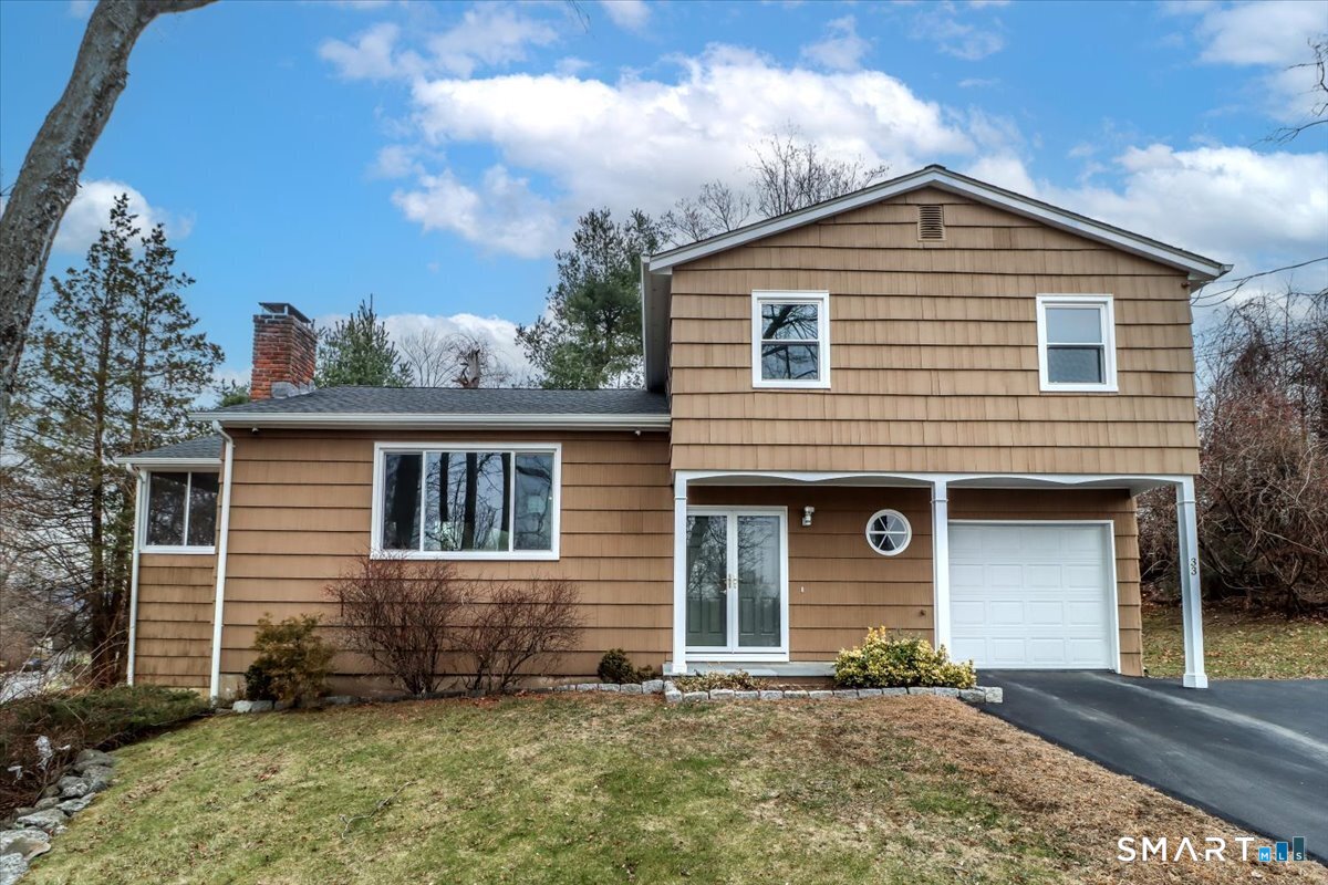 33 Hickory Hill Road, Brookfield, CT 06804 | For Sale at $499,000
