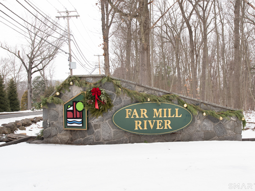  townhouse condo for sale located at 136 Turtle Run Drive, a, Stratford, CT 06614