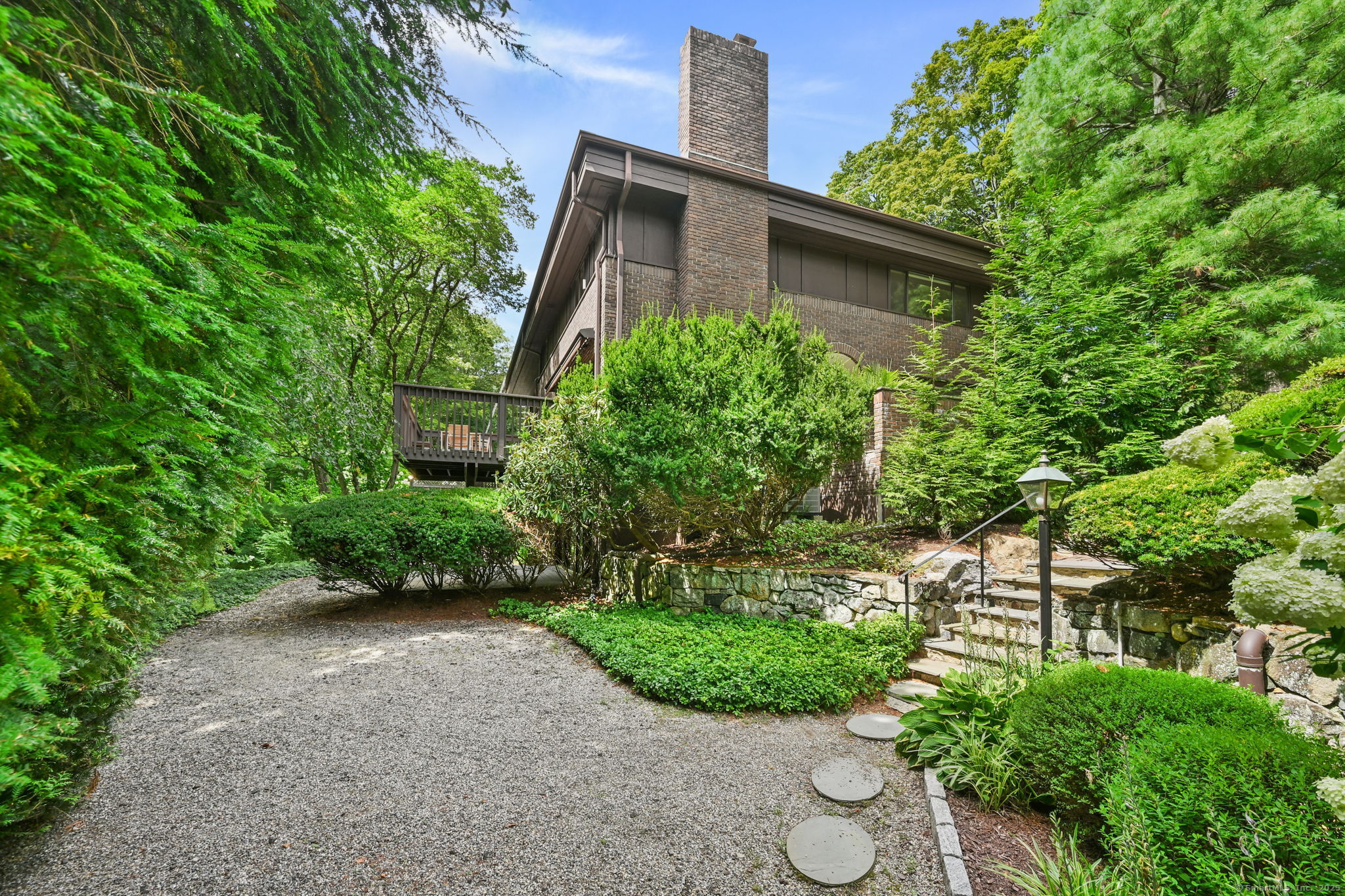 289 New Norwalk Road, 22, New Canaan, CT 06840 | For Sale at $1,295,000