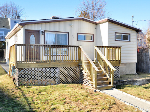  single family home for sale located at 207 Hillcrest Road, Bridgeport, CT 06606