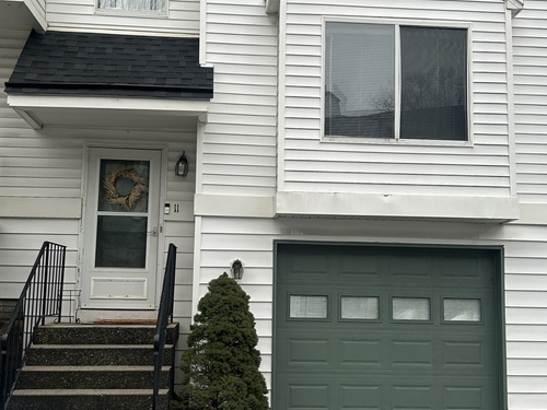  condo home for sale located at 68 Virginia Avenue, 11, Danbury, CT 06810