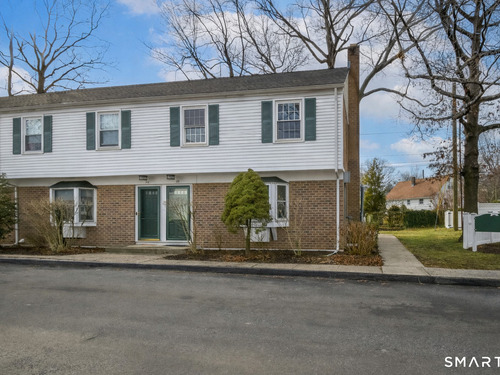  townhouse condo for sale located at 245 Sunnyridge Avenue, apt 33, Fairfield, CT 06824