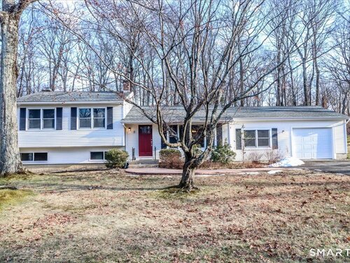  single family home for sale located at 8 Summit Lane, Ridgefield, CT 06877