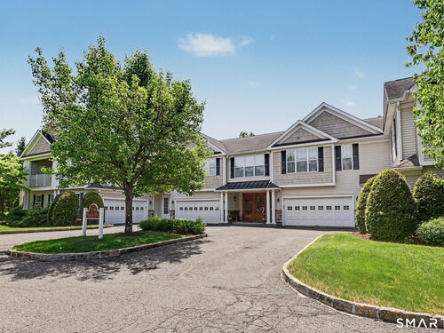  condo home for sale located at 79 Suzie Drive, 79, Newtown, CT 06470