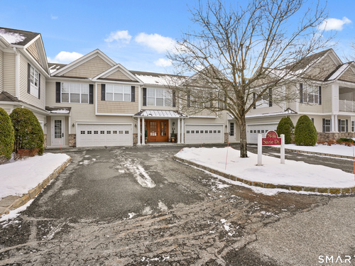  condo home for sale located at 79 Suzie Drive, 79, Newtown, CT 06470