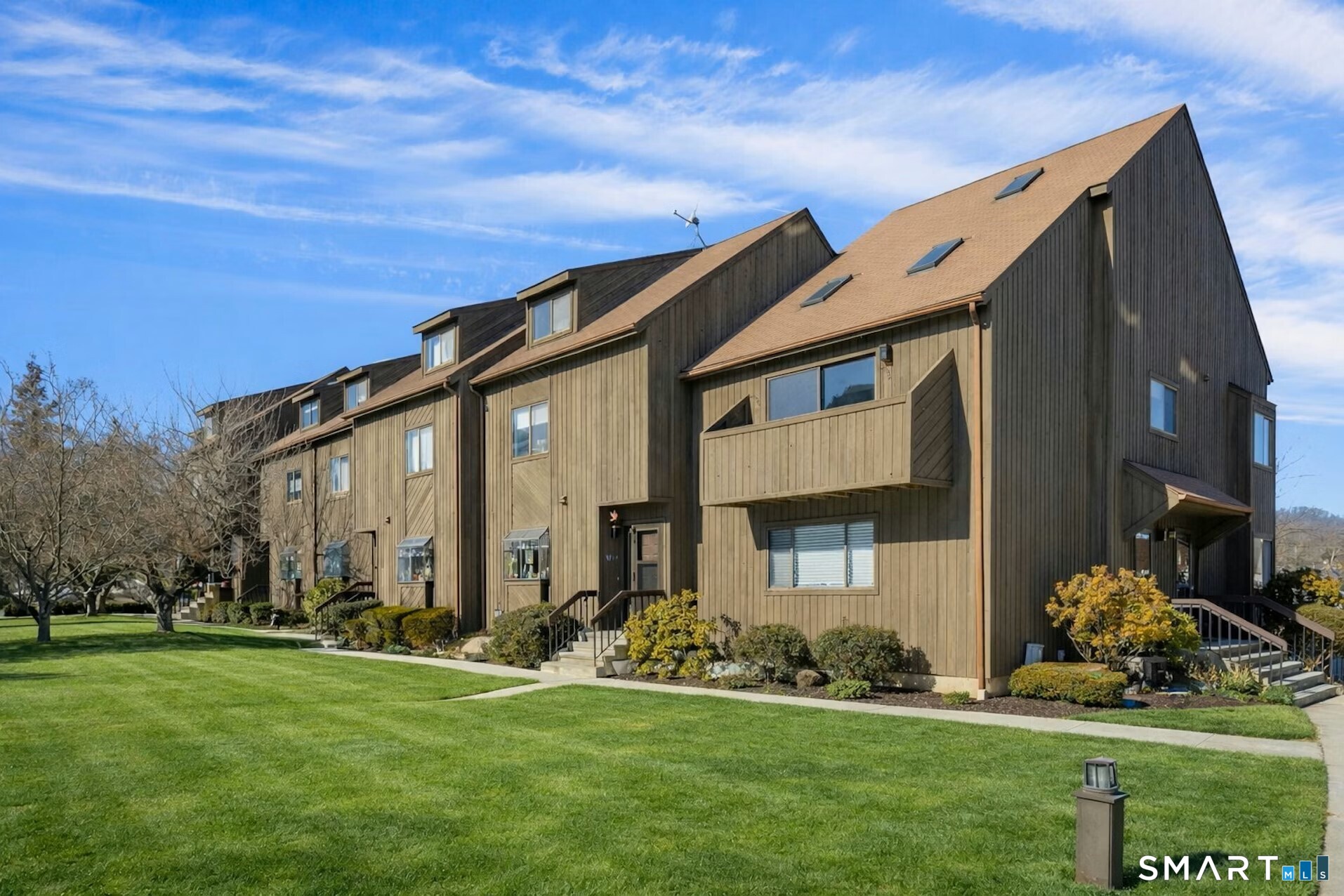 455 Hope Street, apt 4b, Stamford, CT 06906 | For Sale at $569,000