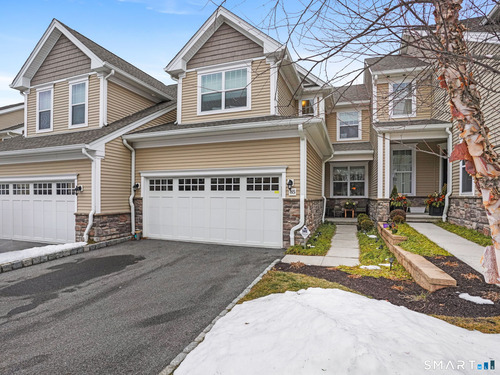  townhouse condo for sale located at 85 Winding Ridge Way, 85, Danbury, CT 06810