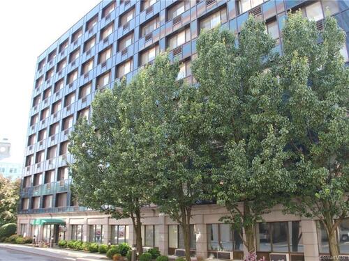  condo home for sale located at 300 Broad Street, 607, Stamford, CT 06902