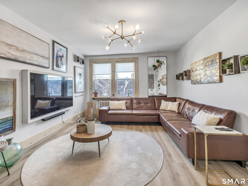  condo home for sale located at 86 Grove Street, b6, Stamford, CT 06901