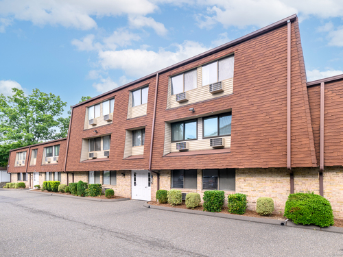 condo home for sale located at 22 Radio Place, apt 10, Stamford, CT 06906