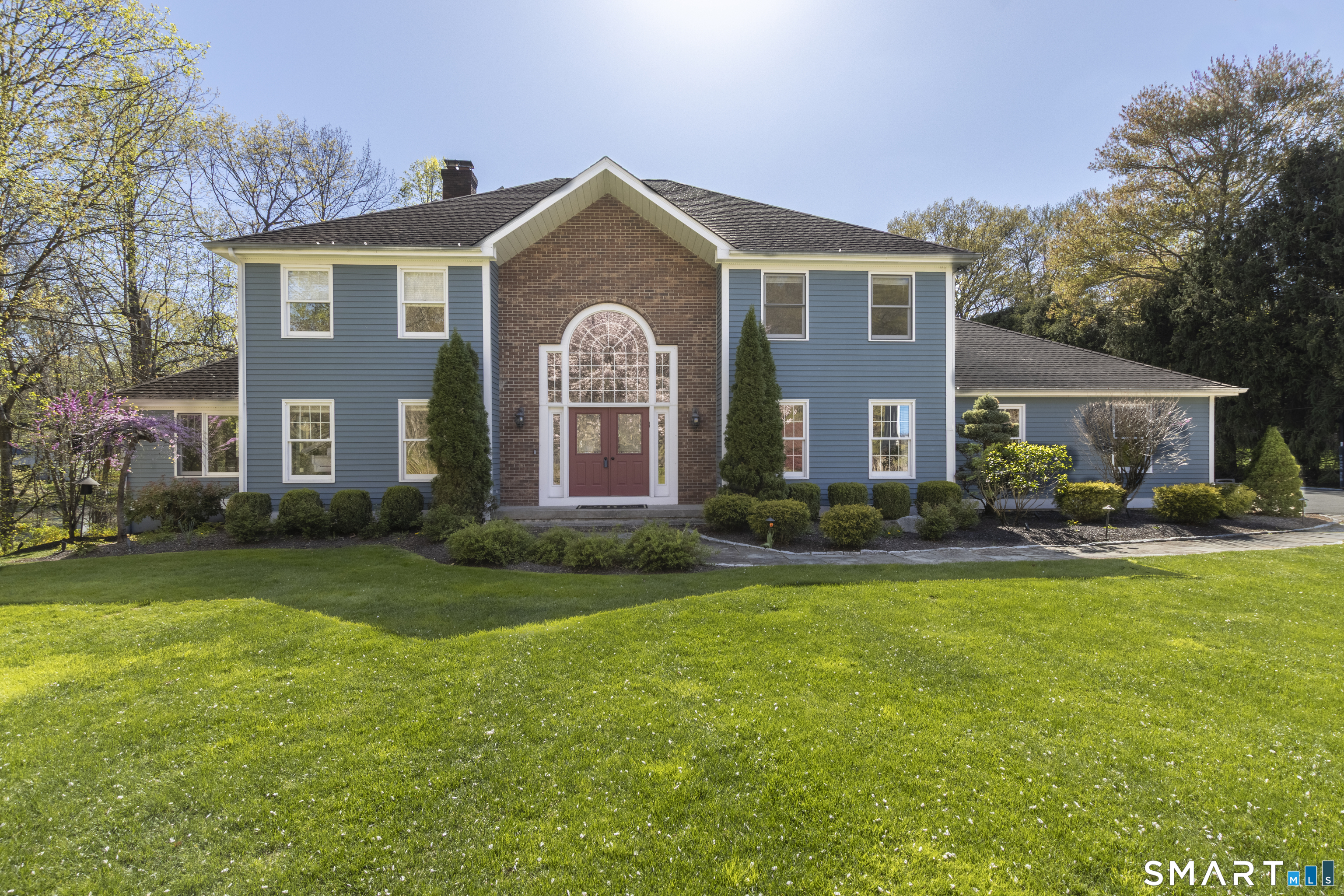 3 Crescent Lane, Trumbull, CT 06611 | For Sale at $1,299,900