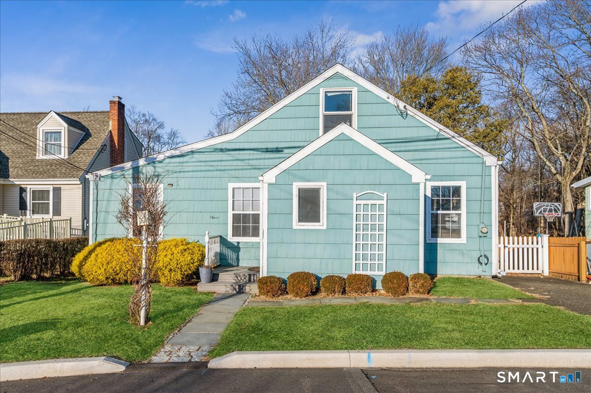 11 Margaret Street, Norwalk, CT 06851 | For Sale at $585,000