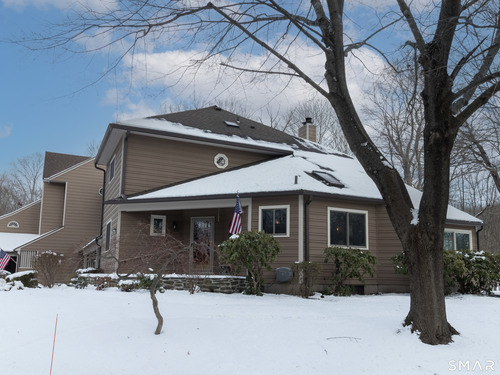  townhouse condo for sale located at 7 Meeting House Lane, 7, Shelton, CT 06484