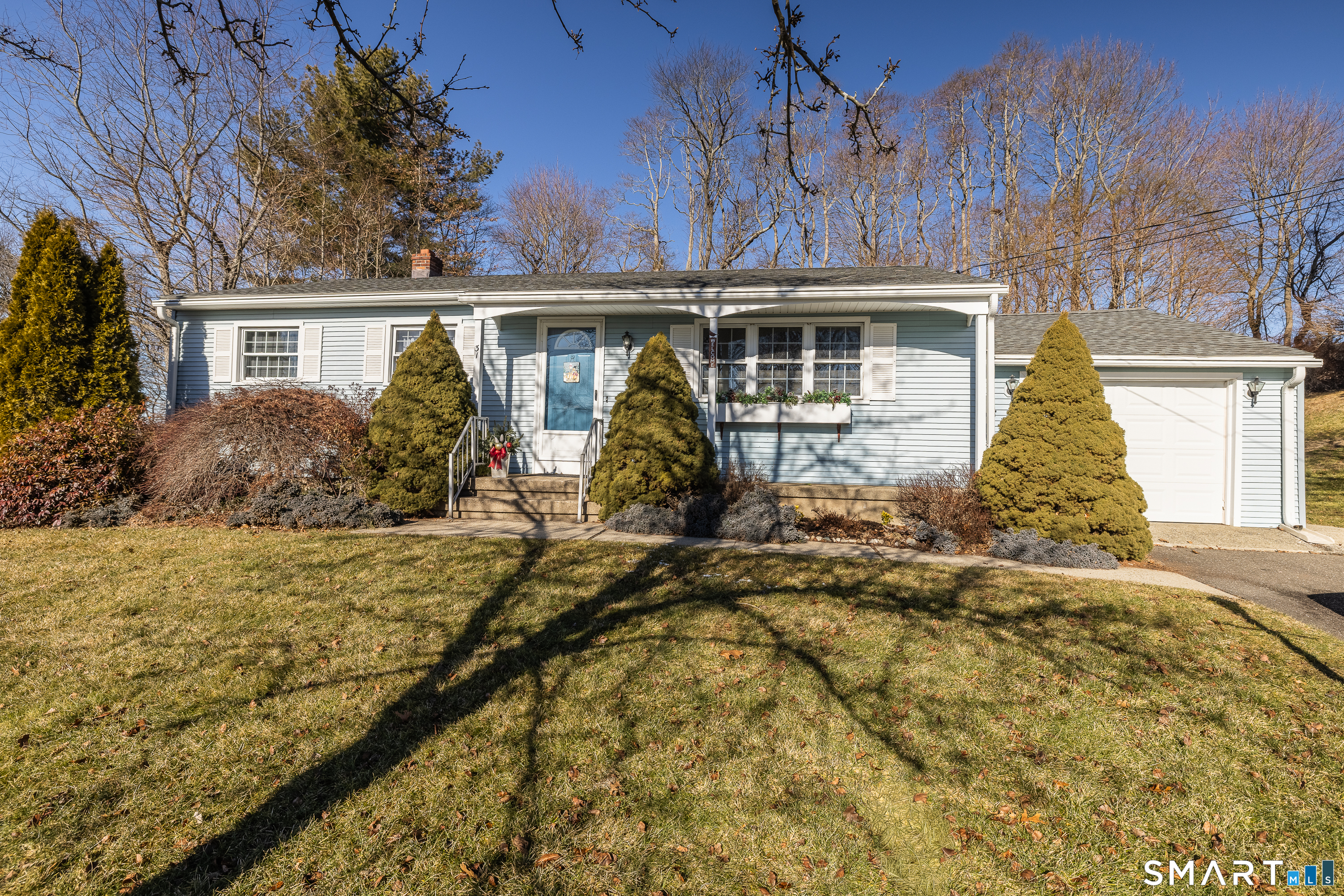 31 Plaskon Drive, Shelton, CT 06484 | For Sale at $429,900