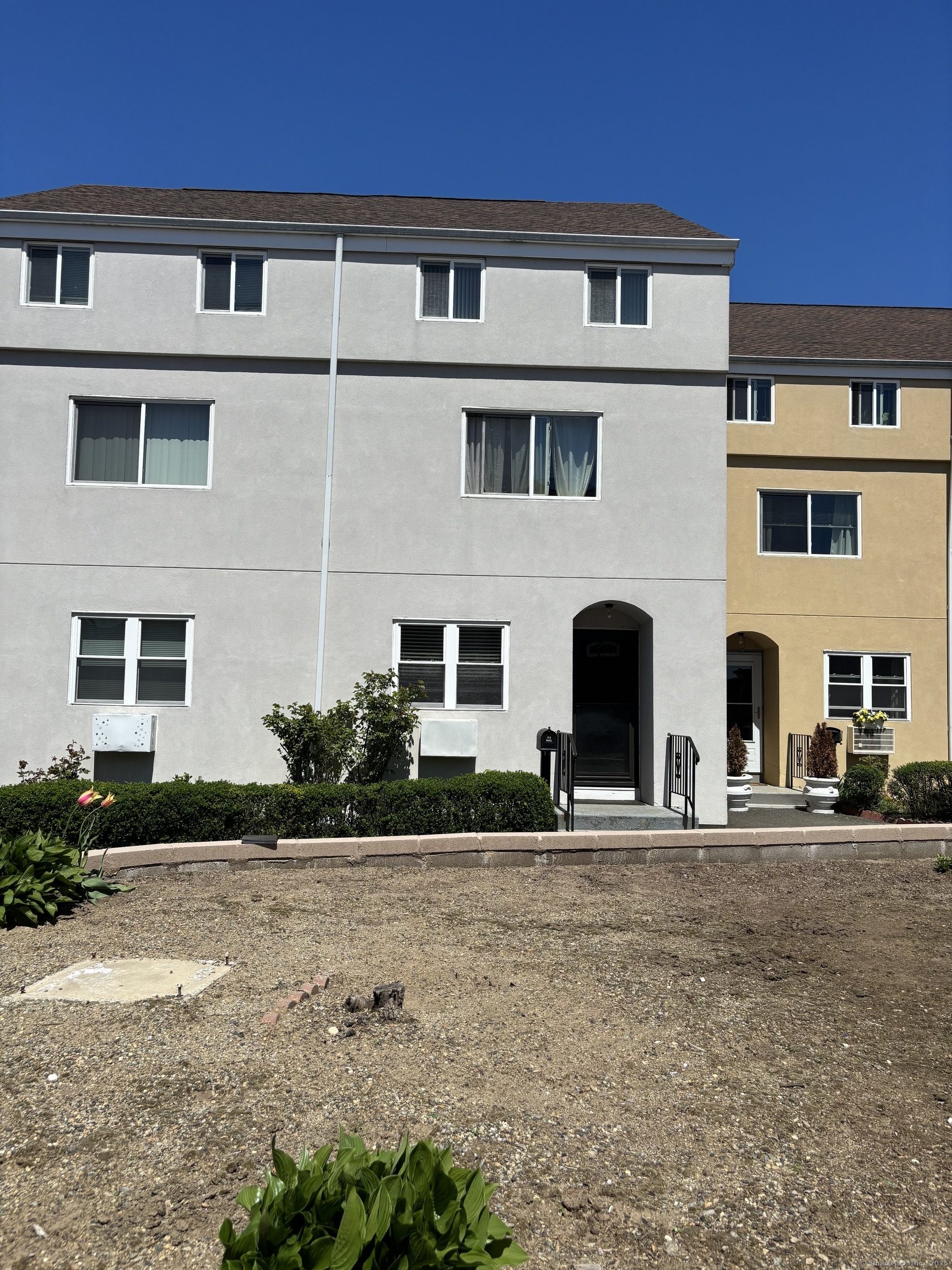 60 Gilmore Street, 21, Bridgeport, CT 06608 | For Sale at $184,900