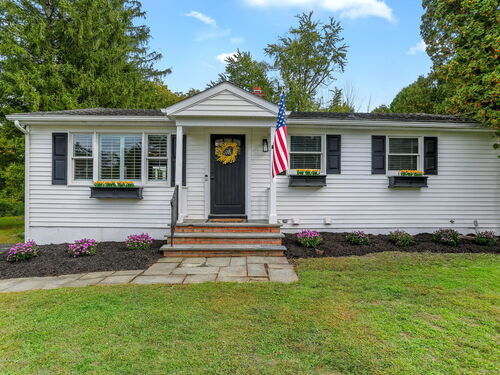  single family home for sale located at 40 North Street, Ridgefield, CT 06877
