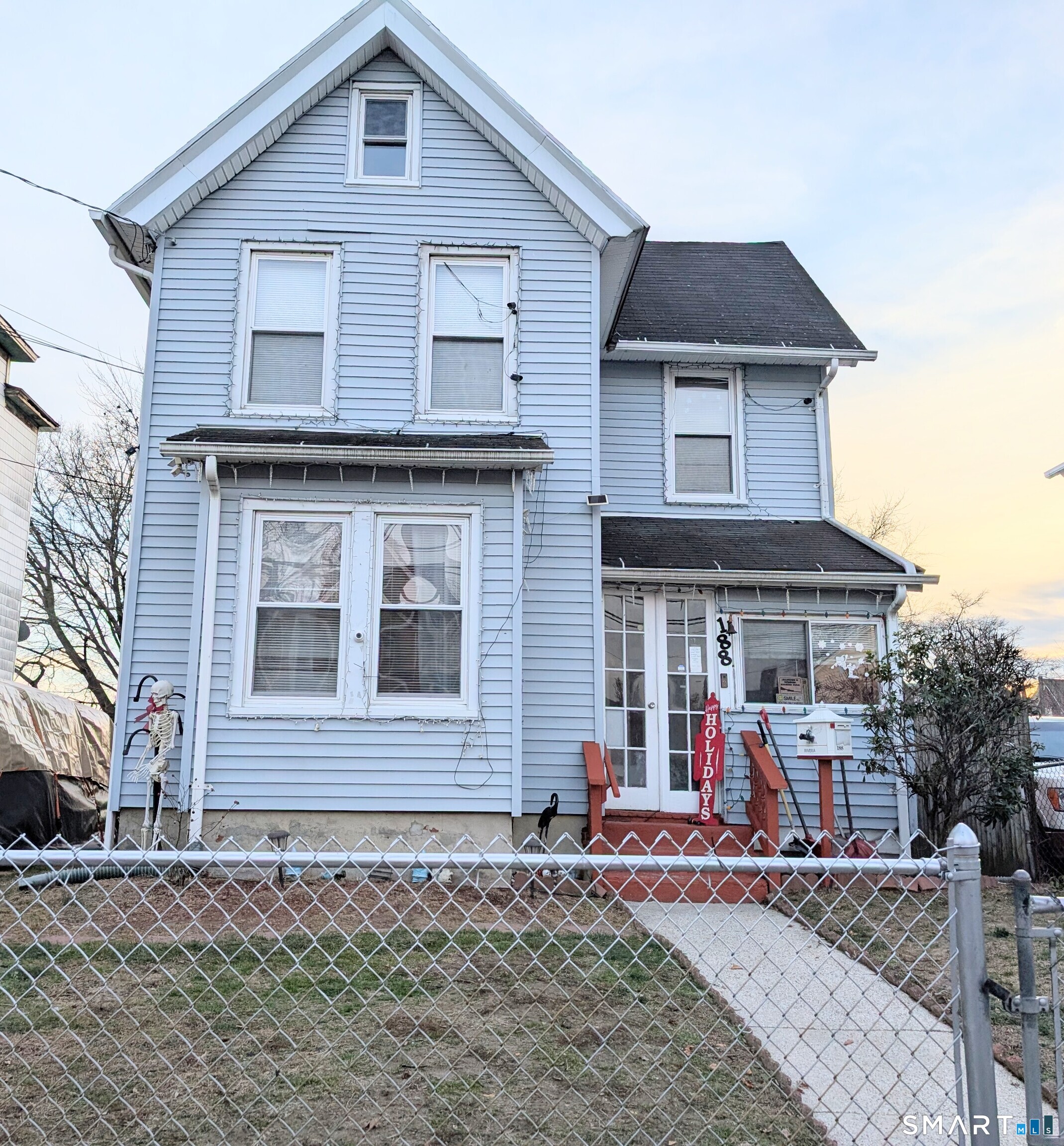 188 Holly Street, Bridgeport, CT 06607 | For Sale at $305,000