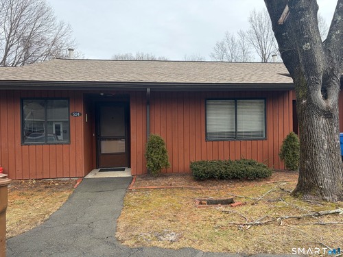  condo home for sale located at 524 Asbury Ridge, 524, Shelton, CT 06484