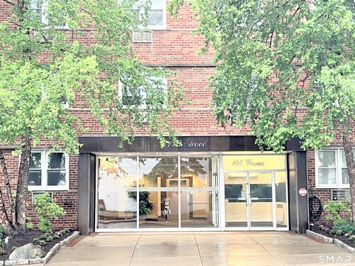  condo home for sale located at 140 Grove Street, apt 7d, Stamford, CT 06901