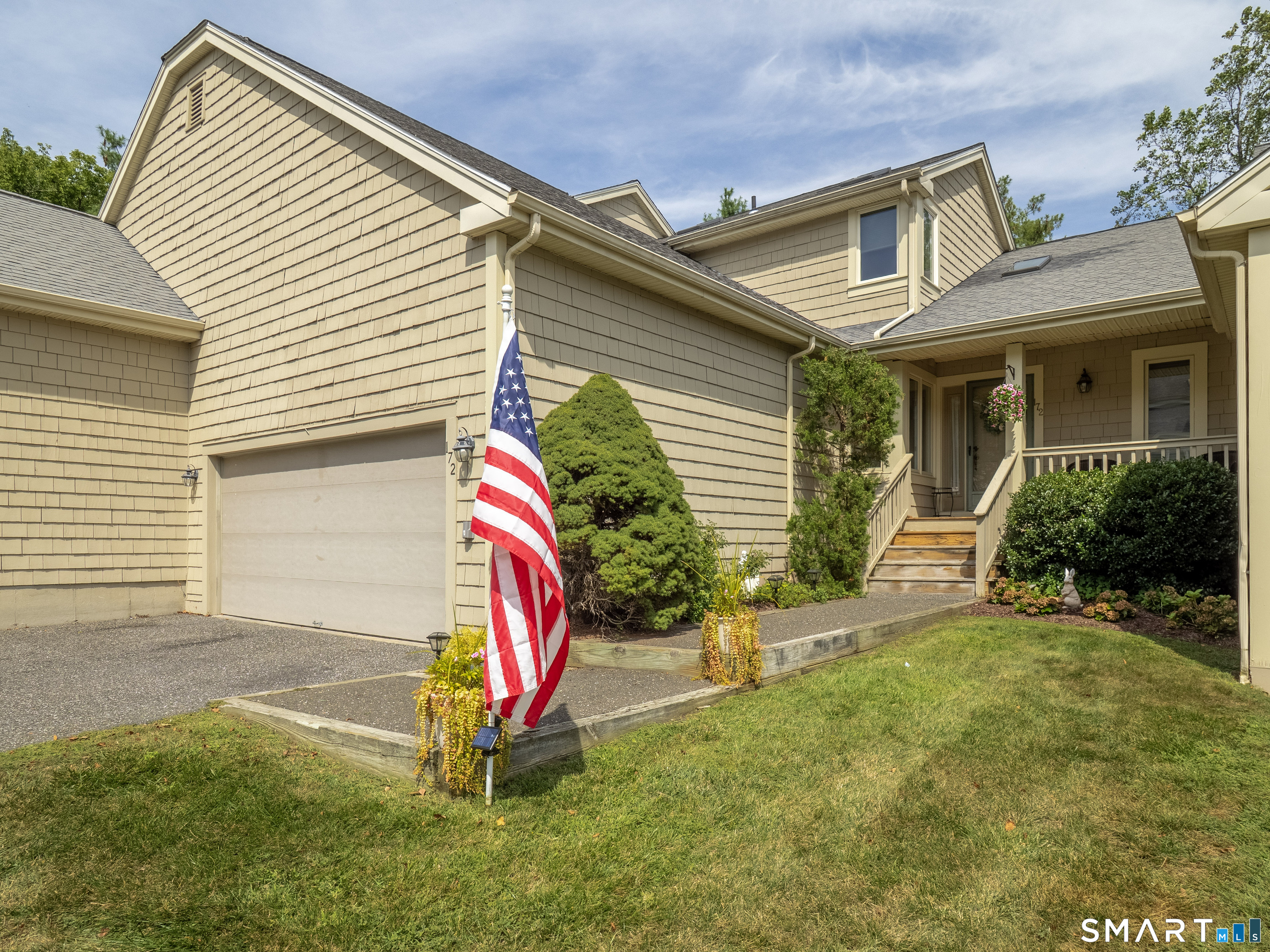 12 Boulevard Drive, 31-172, Danbury, CT 06810 | For Sale at $565,000