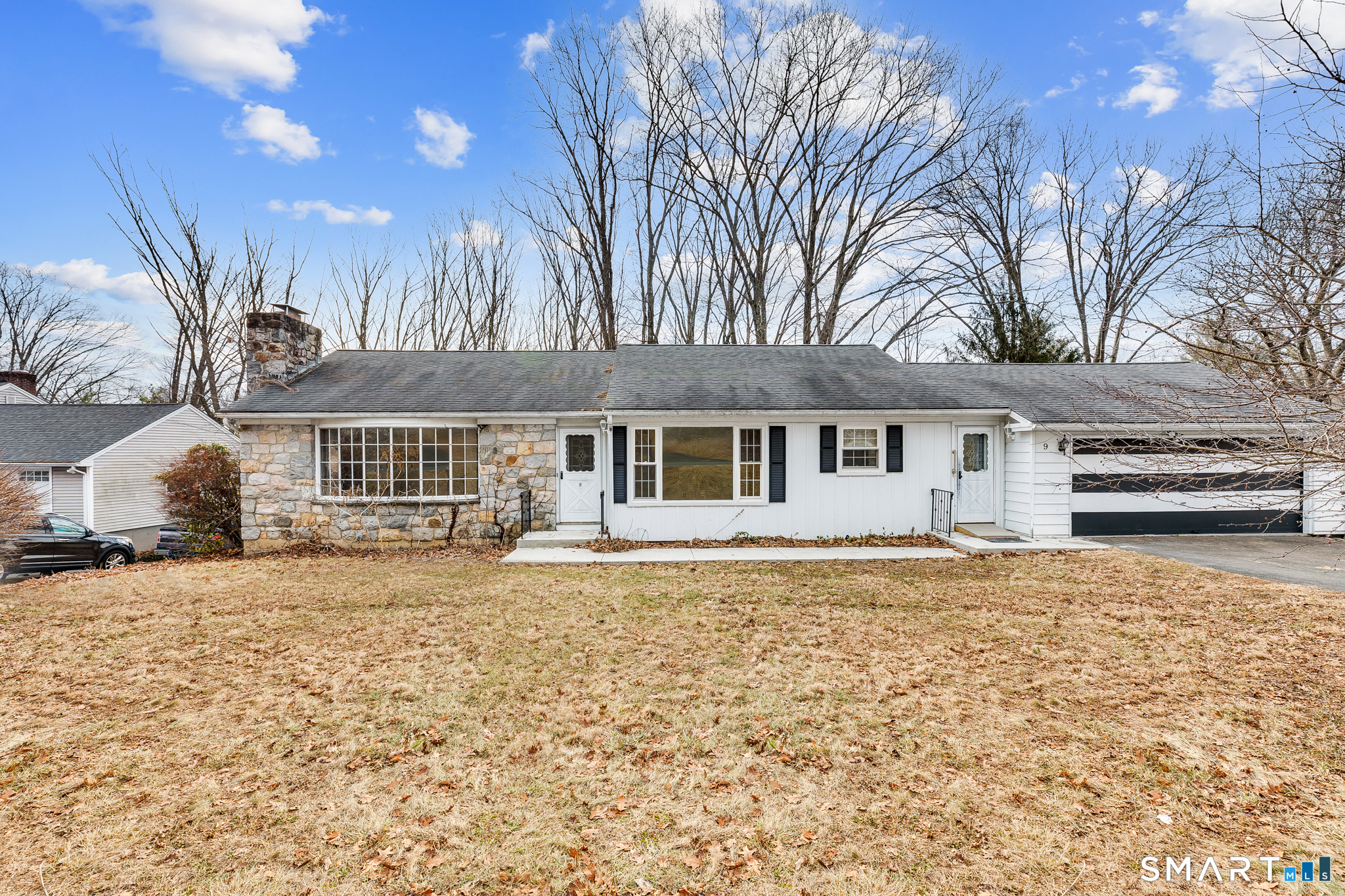 9 Greenview Road, Danbury, CT 06811 | For Sale at $399,900
