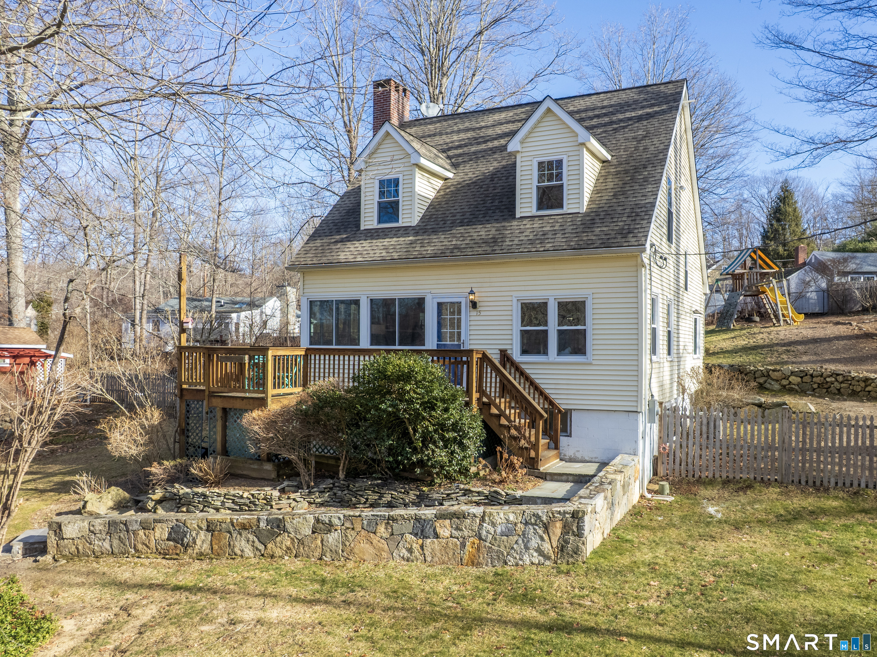 15 Lookout Drive, Ridgefield, CT 06877 | For Sale at $719,000