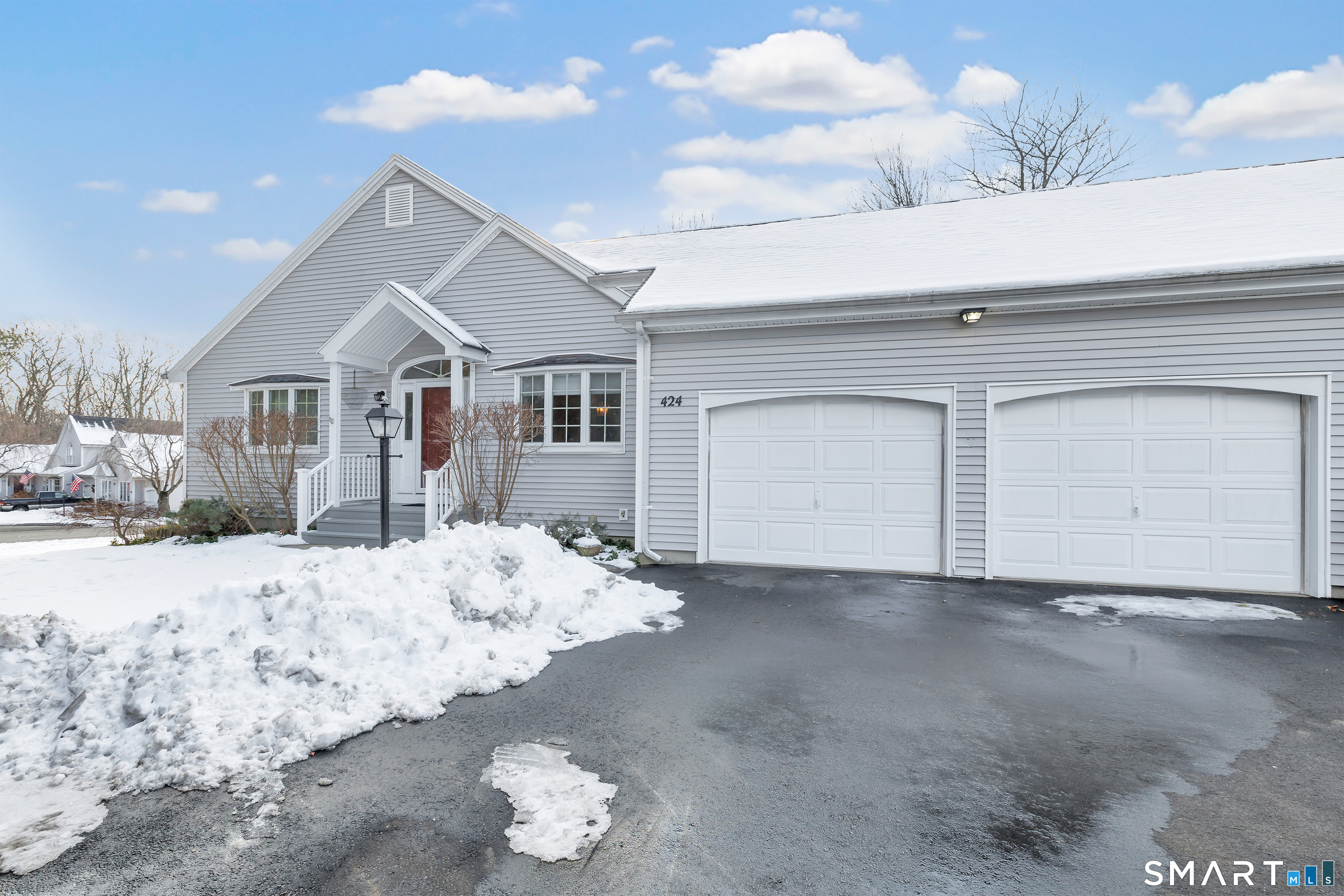 424 Navajo Loop, 424, Shelton, CT 06484 | For Sale at $649,900