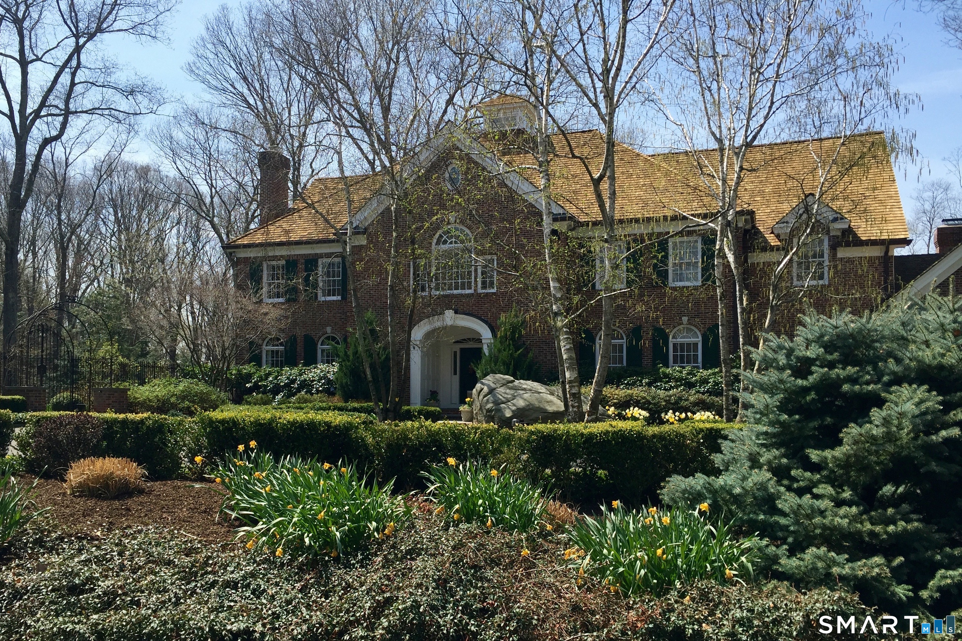 24 Clearview Lane, New Canaan, CT 06840 | For Sale at $3,495,000