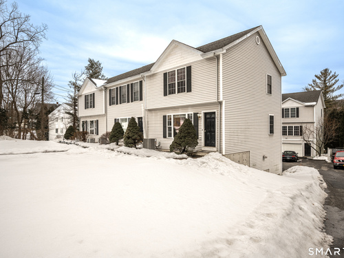  townhouse condo for sale located at 79 Coalpit Hill Road, apt 3, Danbury, CT 06810