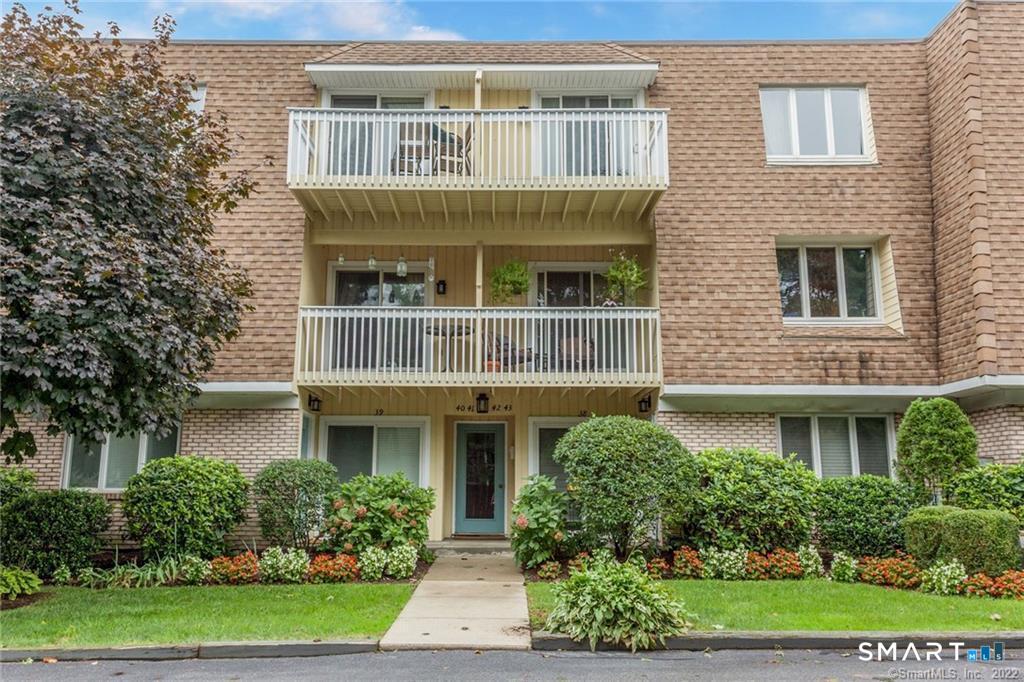 61 Seaview Avenue, apt 42, Stamford, CT 06902 | For Sale at $525,000