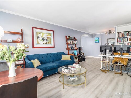  condo home for sale located at 30 Glenbrook Road, apt 10f, Stamford, CT 06902