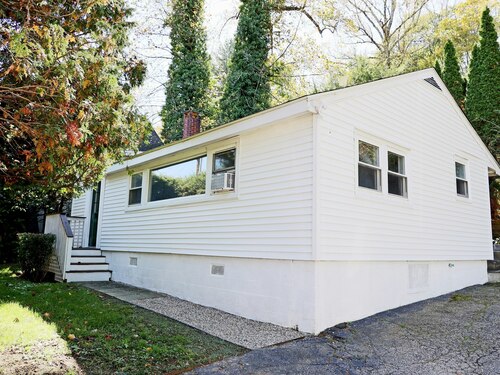  single family home for sale located at 213 Mamanasco Road, Ridgefield, CT 06877