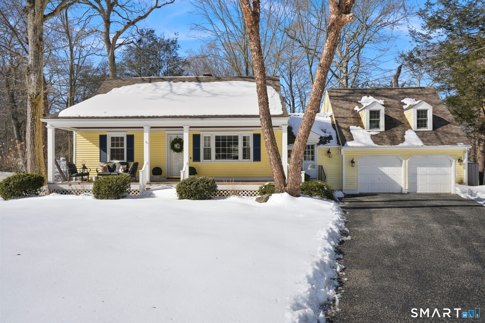 175 Winnepoge Drive, Fairfield, CT 06825 | For Sale at $815,000