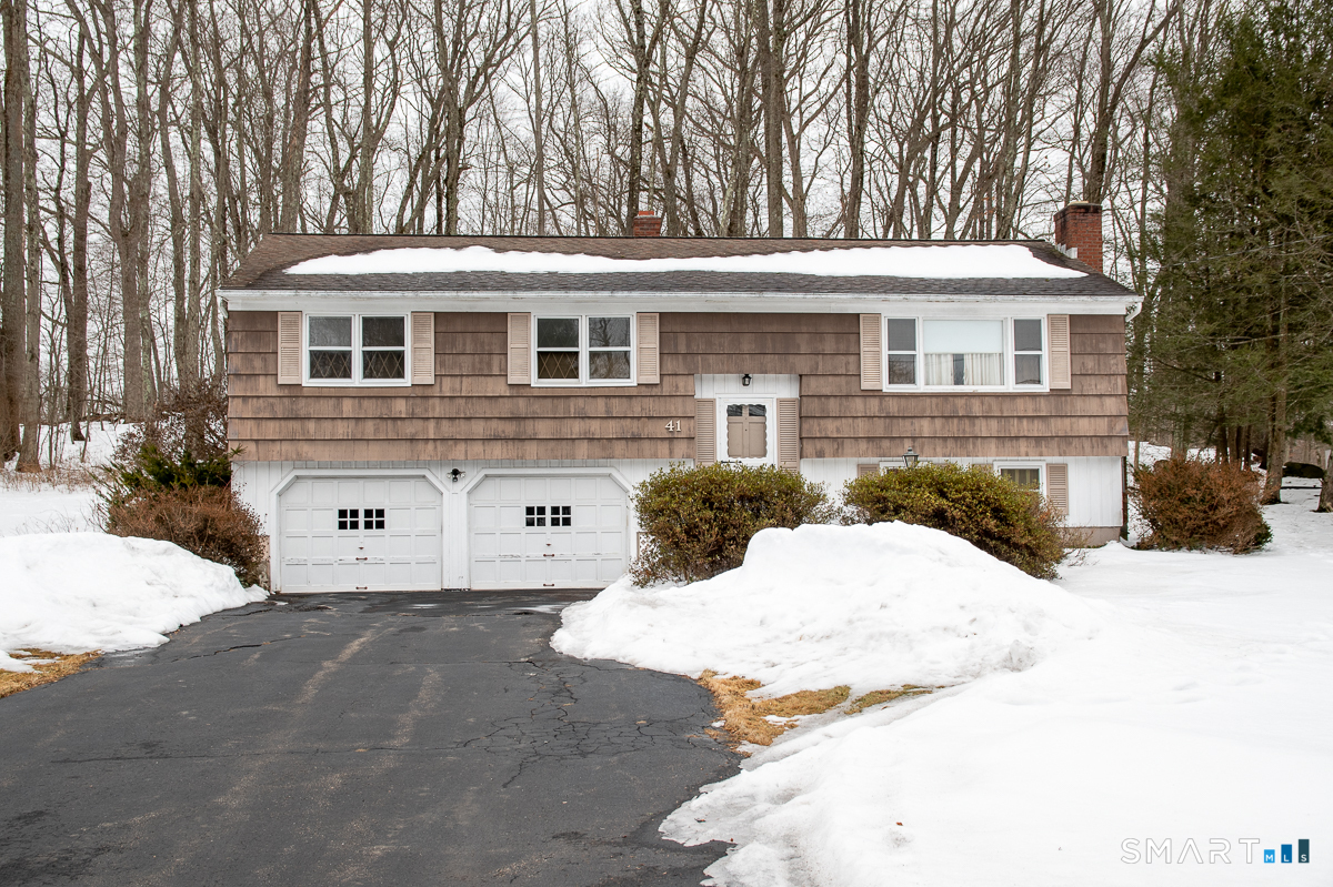 41 Longfellow Road, Shelton, CT 06484 | For Sale at $520,000
