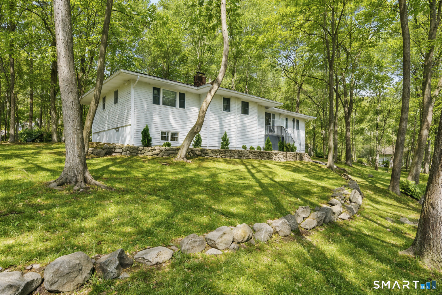 93 Tersana Drive, Easton, CT 06612 | For Sale at $950,000