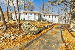 93 Tersana Drive, Easton, CT 06612 | For Sale at $995,000