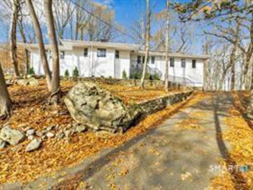  single family home for sale located at 93 Tersana Drive, Easton, CT 06612