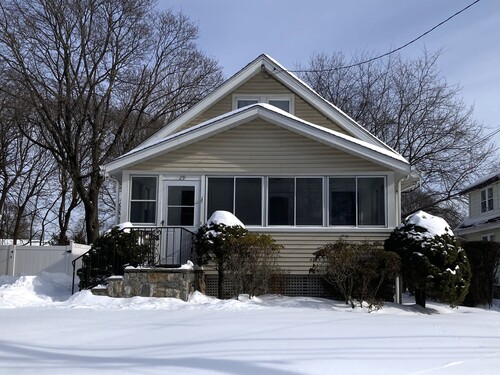  single family home for sale located at 29 Sterling Place, Stamford, CT 06907